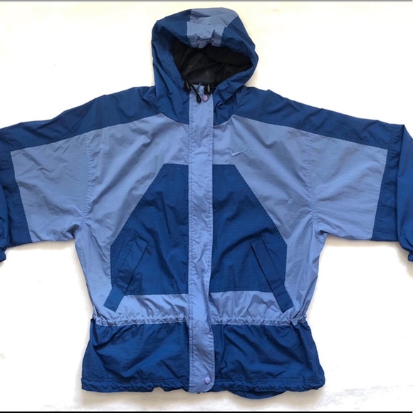 90’s VINTAGE NIKE WINDBREAKER JACKET
